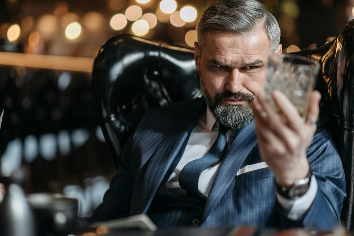 Photo adaptée au sujet Éviter les scams sugar baby